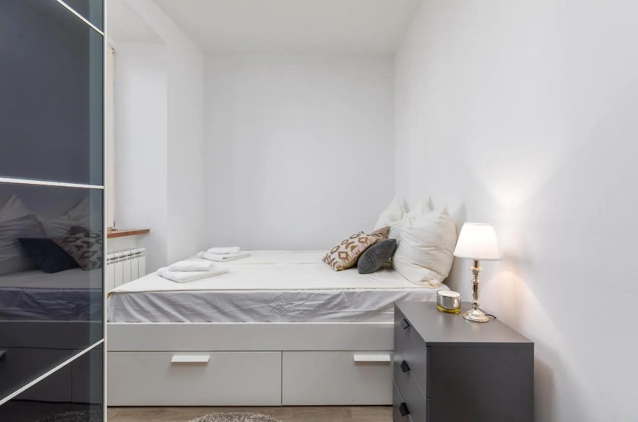 Apartment Augusto - Sea View Pula Croatia