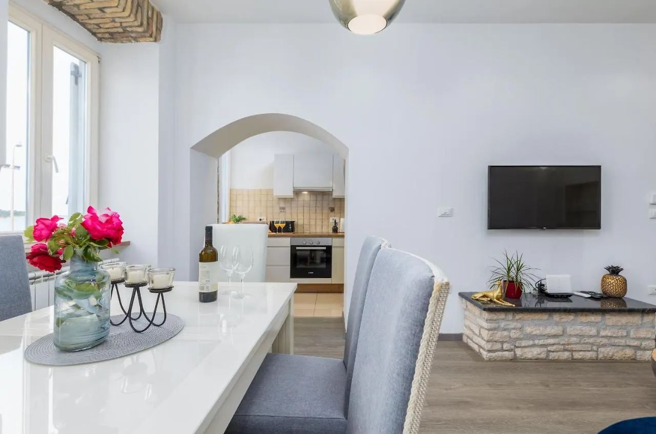 Apartment Augusto - Sea View Pula Croatia
